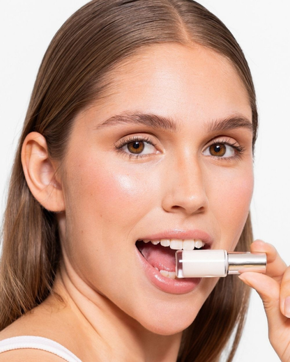 SmileTint – Vitare tänder på sekunder